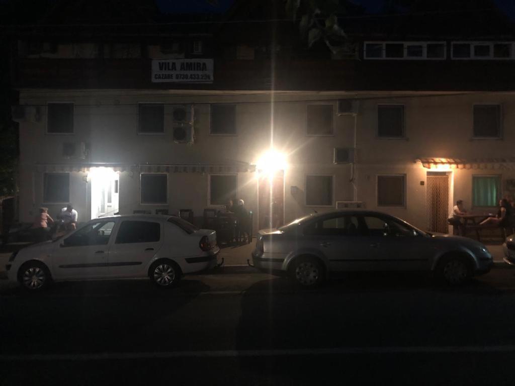 Pension Amira コスティネシュティ エクステリア 写真